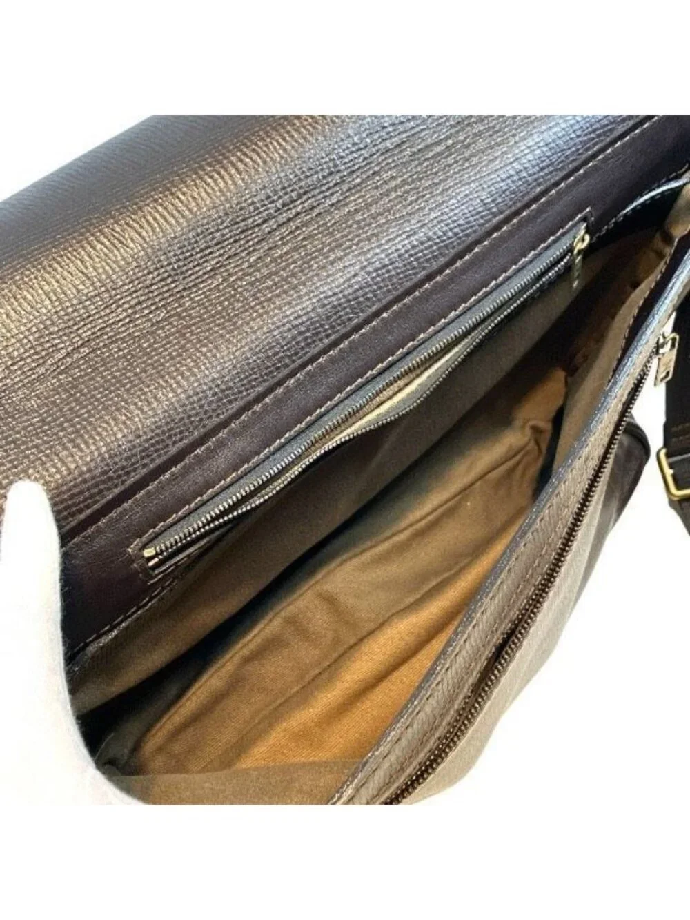 Louis Vuitton Utah Omaha Messenger